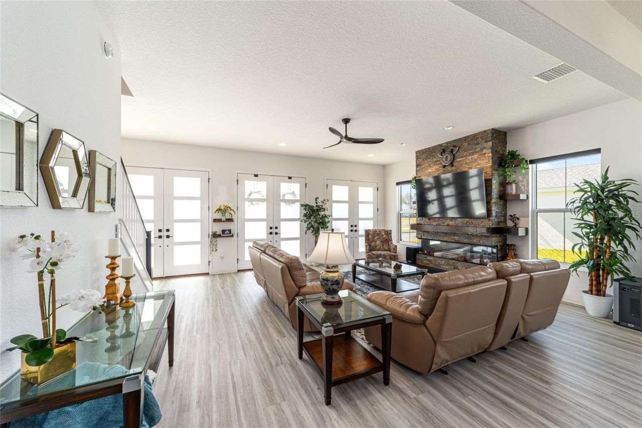 2577 Zawacki Path, Middleton, FL 34762 Photo