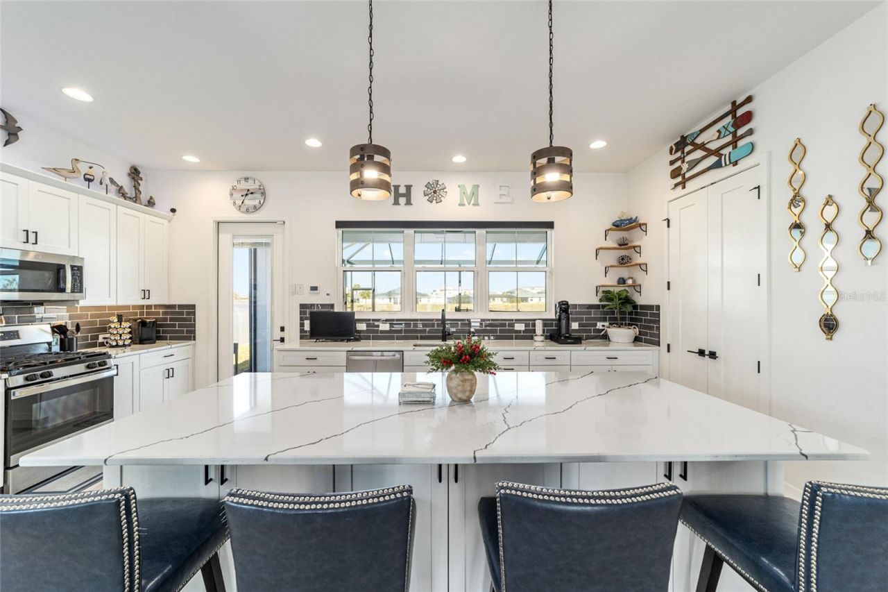 2577 Zawacki Path, Middleton, FL 34762 Photo