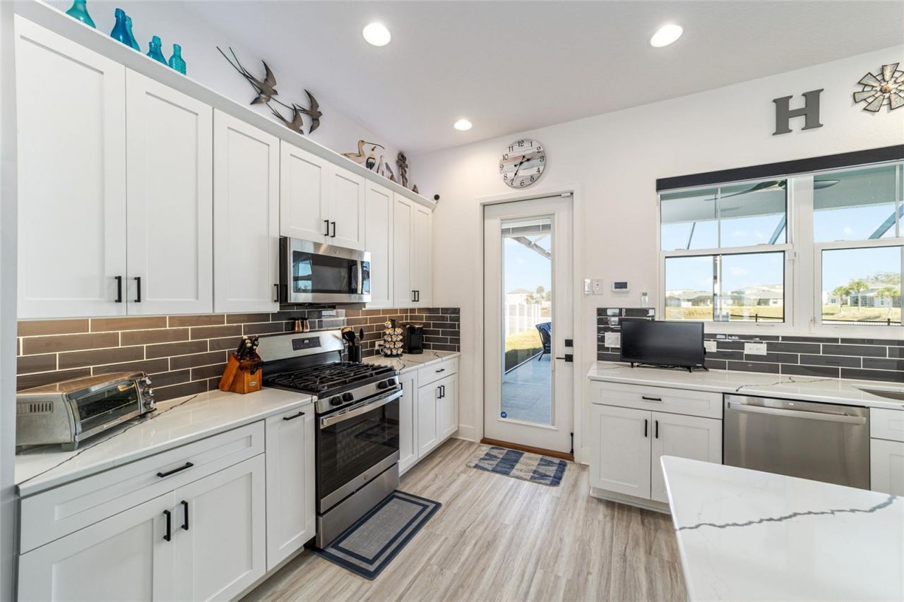 2577 Zawacki Path, Middleton, FL 34762 Photo