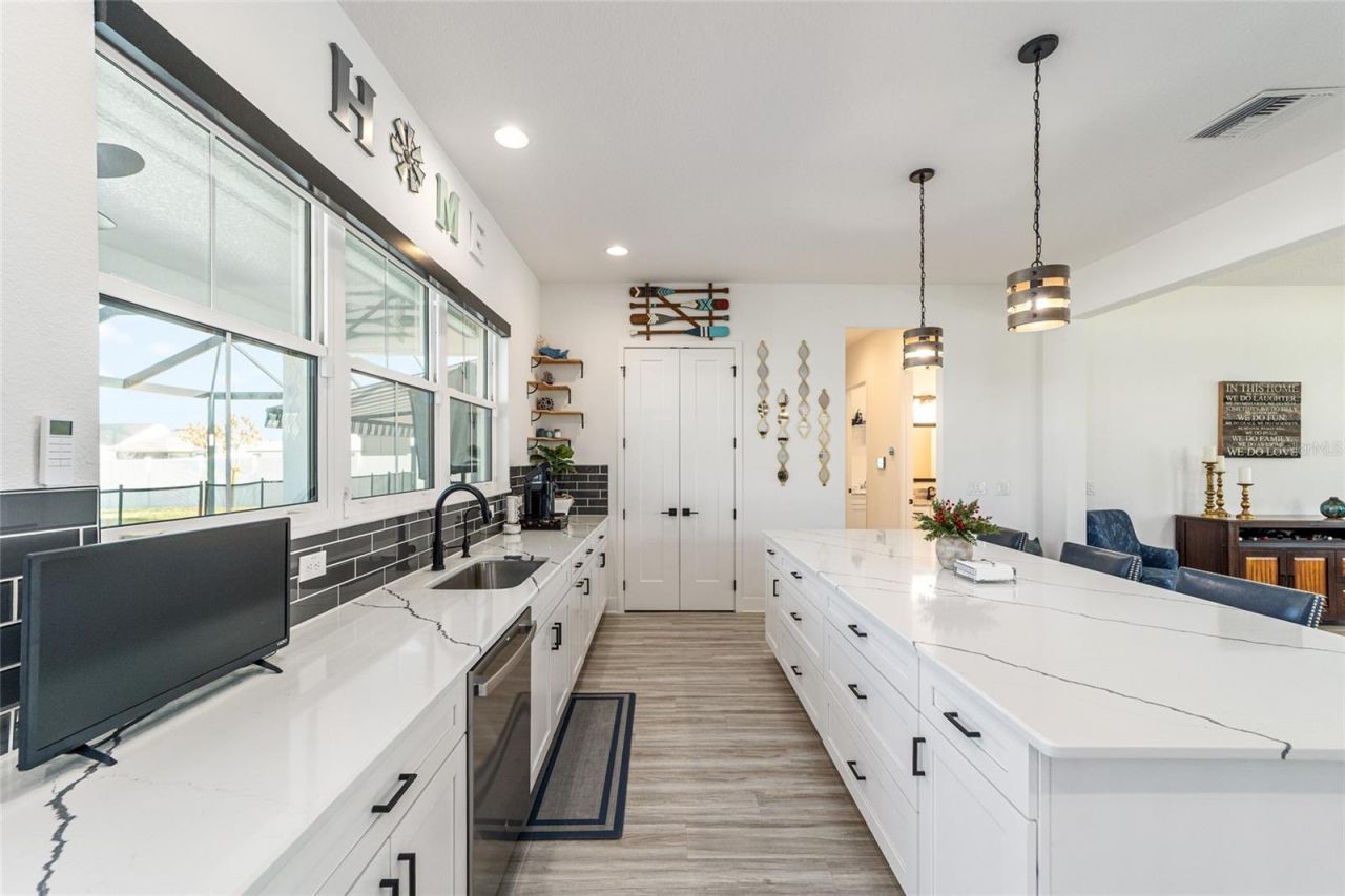 2577 Zawacki Path, Middleton, FL 34762 Photo