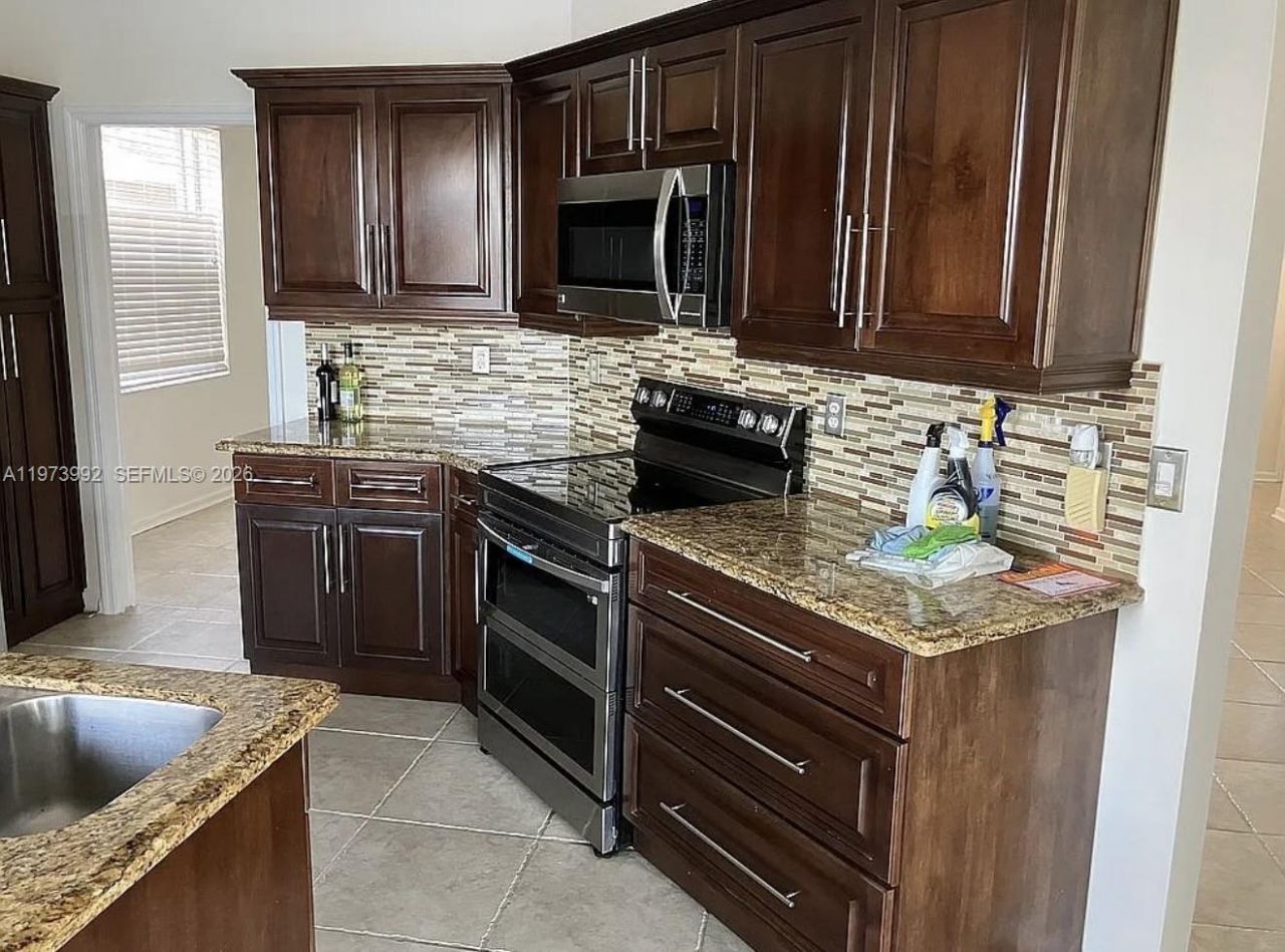 2385 SE 7th Pl , Homestead, FL 33033 Photo