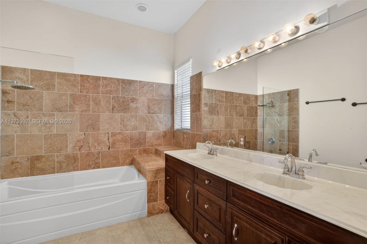 2385 SE 7th Pl, Homestead, FL 33033 Photo