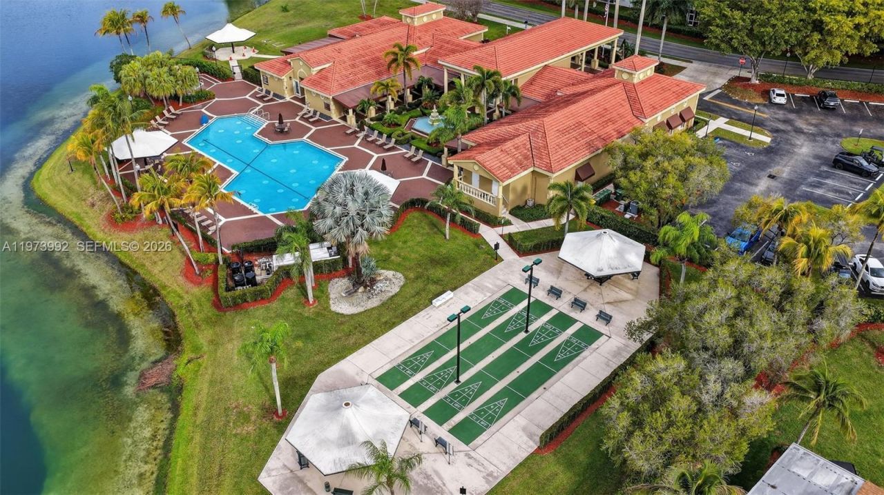 2385 SE 7th Pl, Homestead, FL 33033 Photo