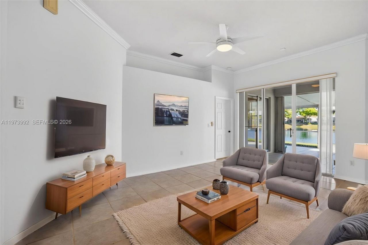 2385 SE 7th Pl, Homestead, FL 33033 Photo