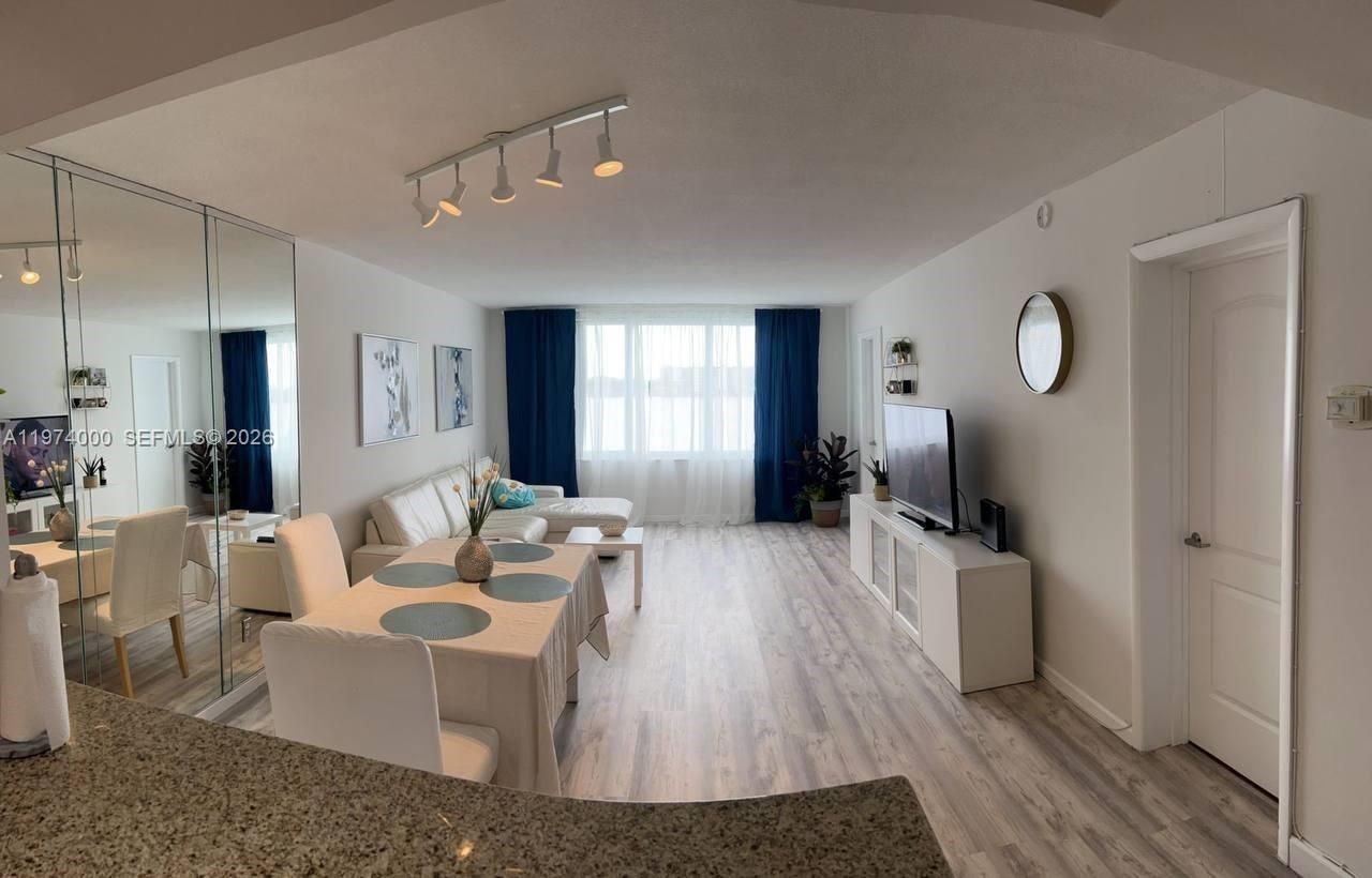 1150 NE 191st St, Unit 34, Miami, FL 33179 Photo