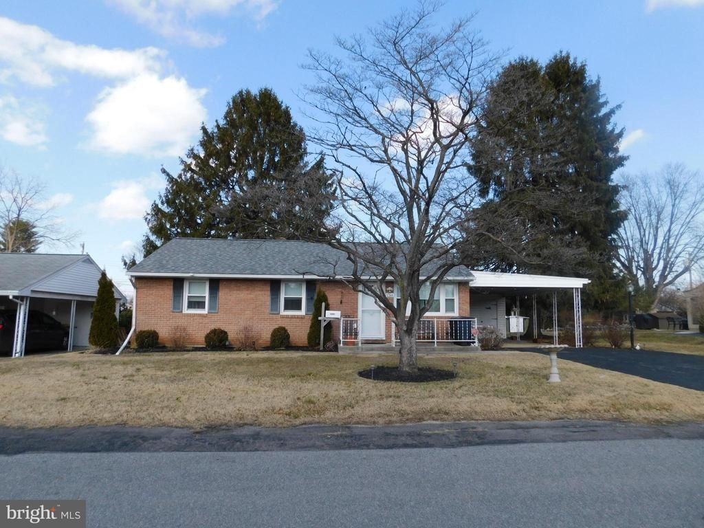 17314 Cloverleaf Road, Hagerstown, MD 21740 Main Photo