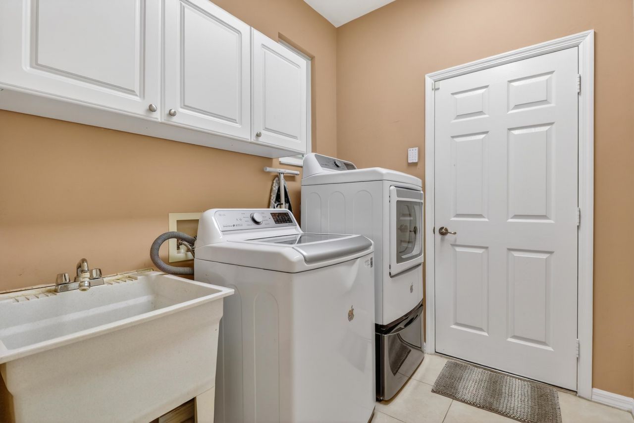 9261 Pittsburgh Blvd, Fort Myers, FL 33967 Photo
