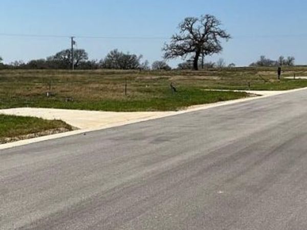 109 Sonoma DR, Elgin, TX 78621