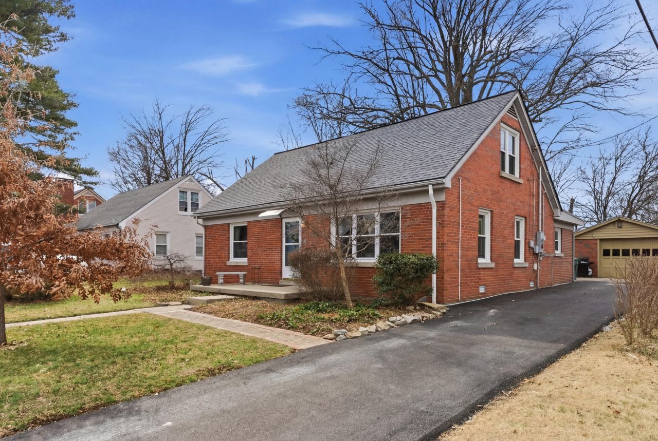 2413 Eastway Drive, Lexington, KY 40503 Main Photo