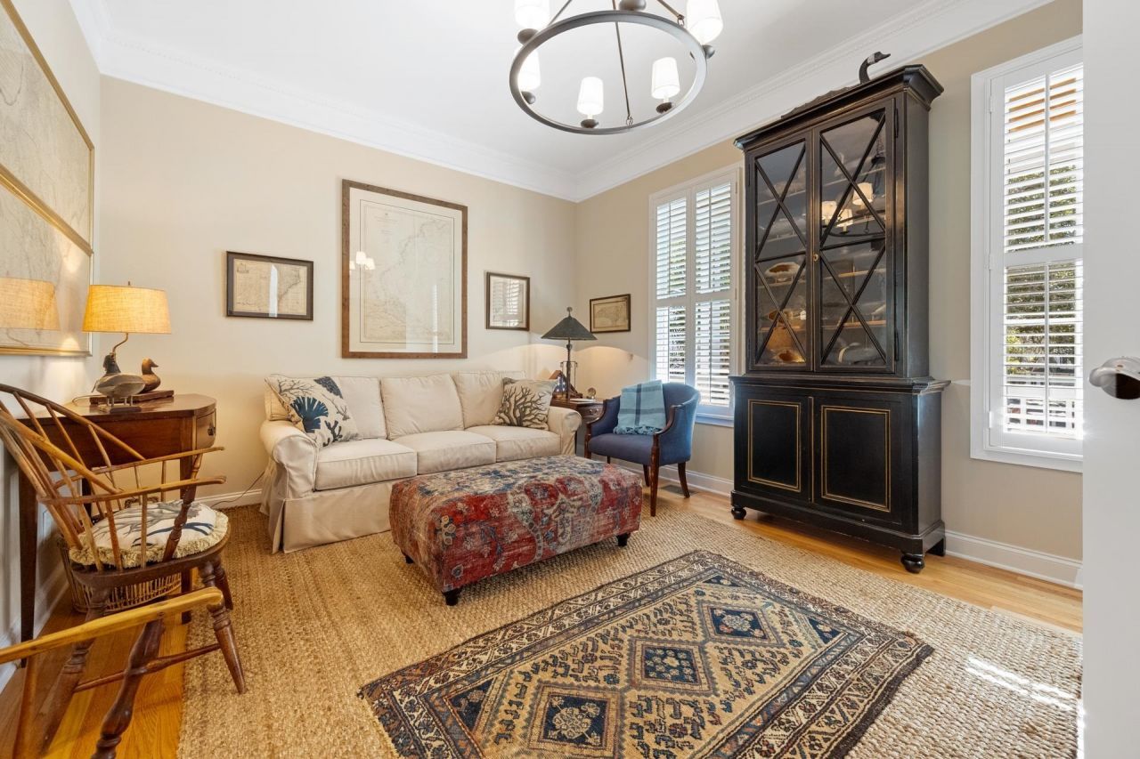 54 Brandon Way  Photo 11