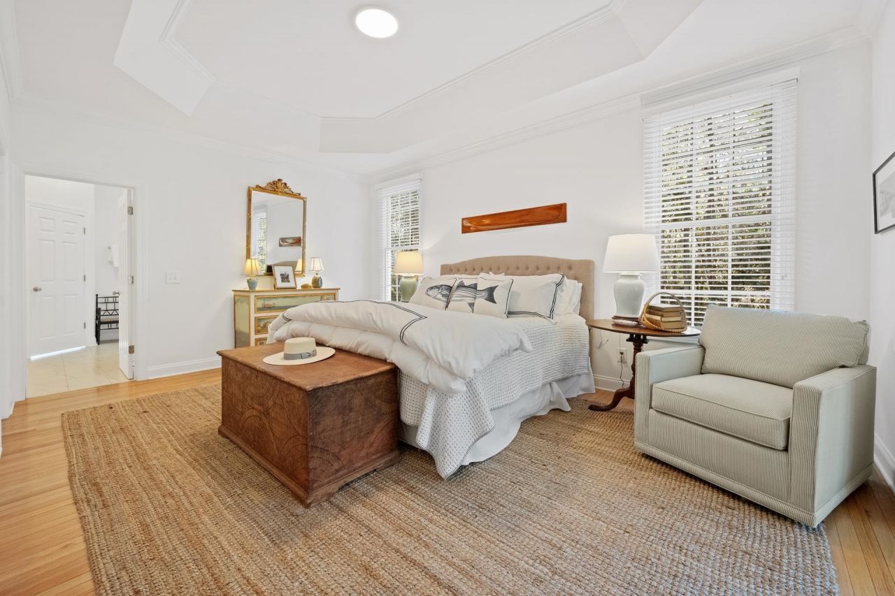 54 Brandon Way  Photo 16