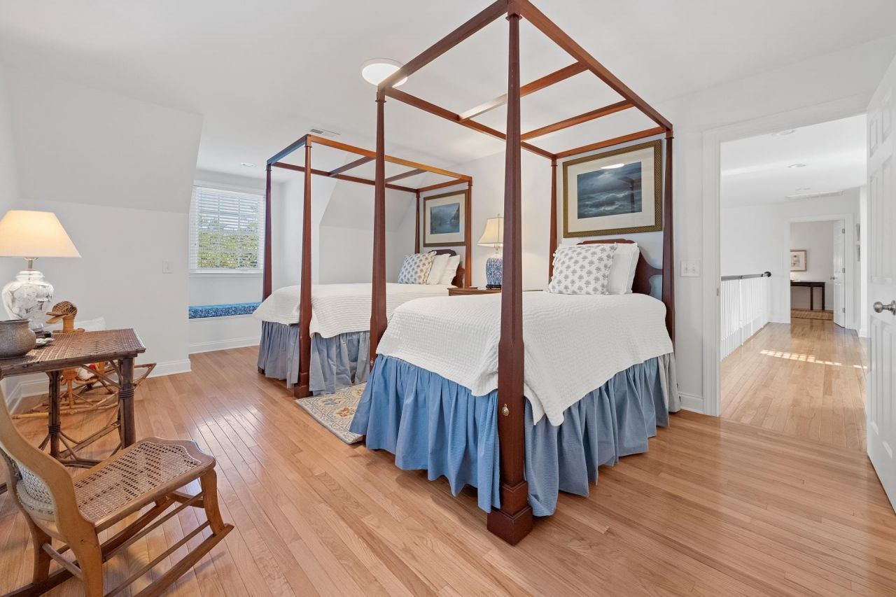 54 Brandon Way  Photo 24