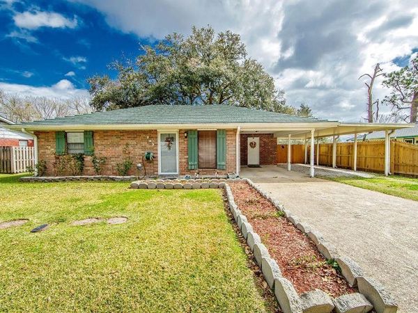 203 Dorothy St, Thibodaux, LA 70301
