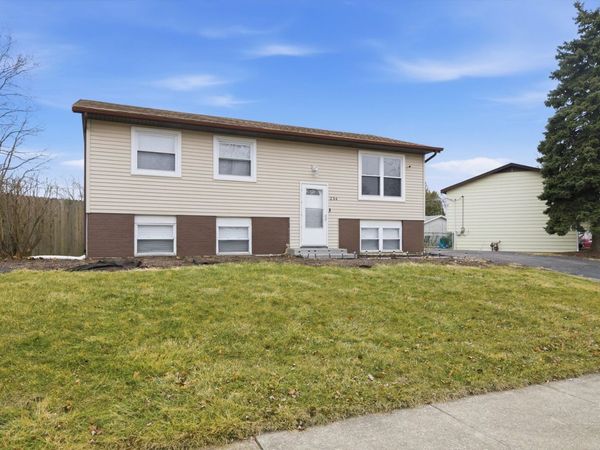 234 Malibu Drive , Bolingbrook, IL 60440