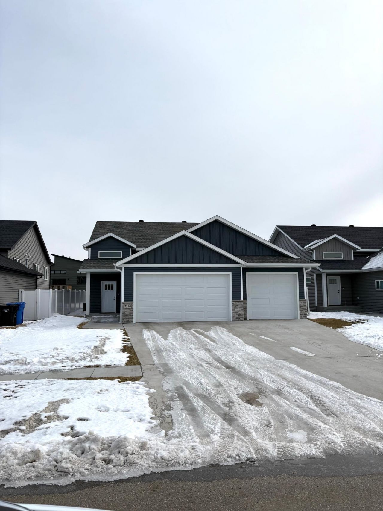 7330 26th Street S, Fargo, ND 58104 Main Photo