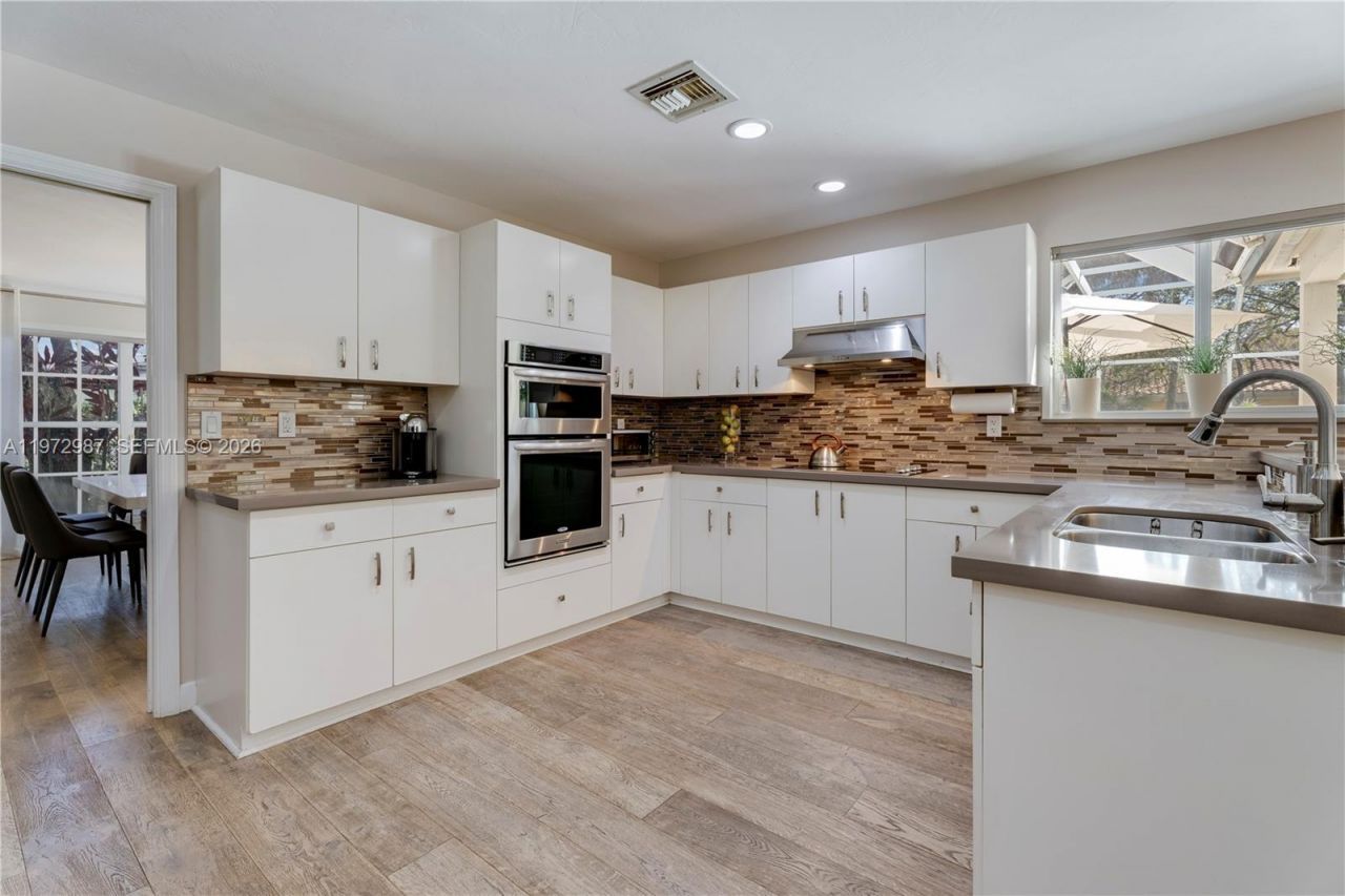 16085 SW 84th Pl , Palmetto Bay, FL 33157 Photo