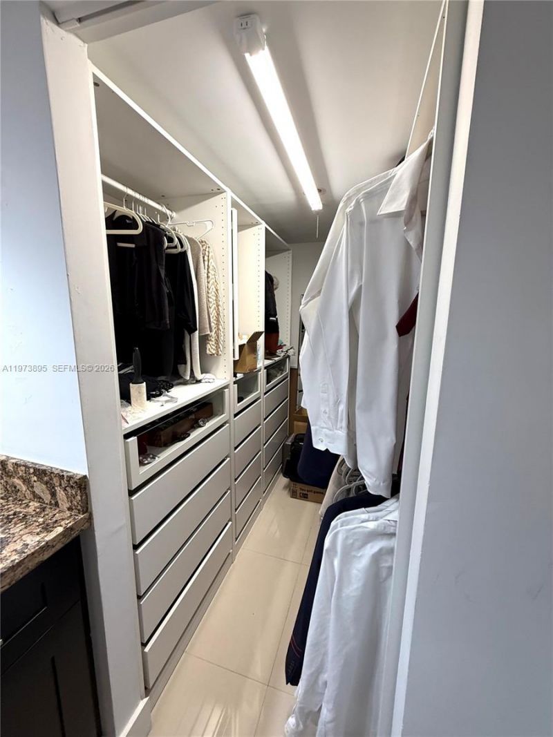 671 NE 195th St, Unit 227-E, Miami, FL 33179 Photo