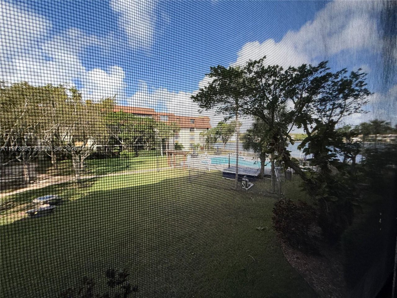 671 NE 195th St, Unit 227-E, Miami, FL 33179 Photo