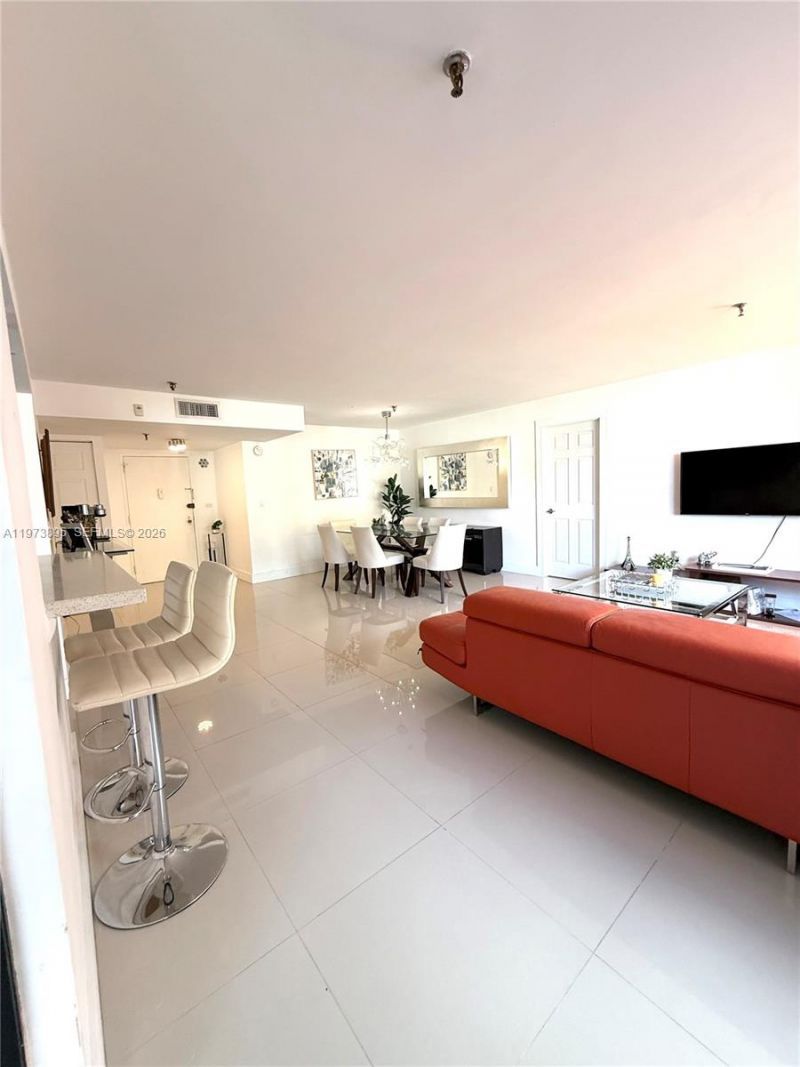 671 NE 195th St, Unit 227-E, Miami, FL 33179 Photo