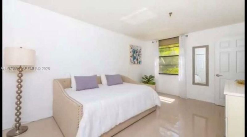 671 NE 195th St, Unit 227-E, Miami, FL 33179 Photo