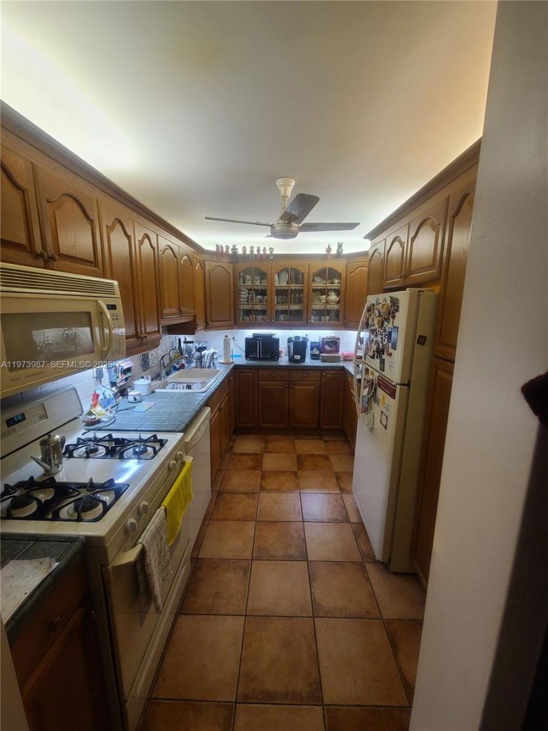 3140 S Ocean Dr , Unit 1812, Hallandale Beach, FL 33009 Photo