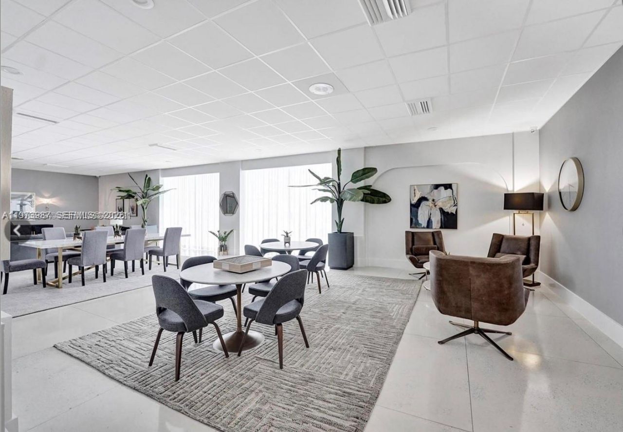 3140 S Ocean Dr , Unit 1812, Hallandale Beach, FL 33009 Photo