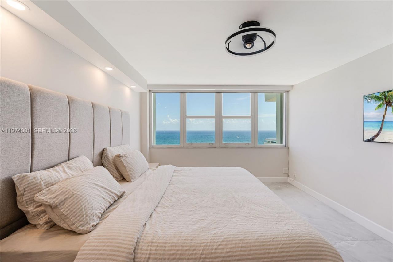 3140 S Ocean Dr, Unit 2406, Hallandale Beach, FL 33009 Photo