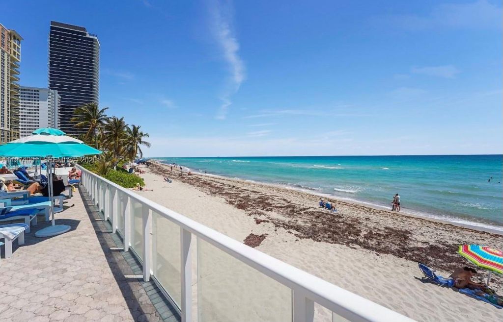 3140 S Ocean Dr, Unit 2406, Hallandale Beach, FL 33009 Photo
