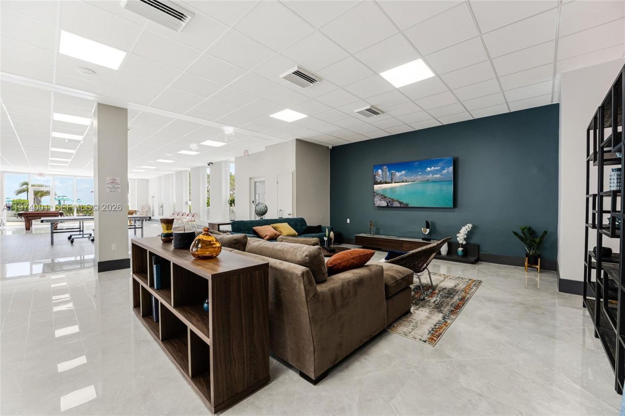 3140 S Ocean Dr, Unit 2406, Hallandale Beach, FL 33009 Photo