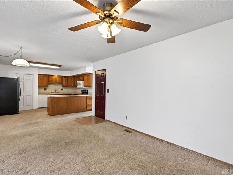 1373 Rawlings Drive, Fairborn, OH 45324 Photo 12