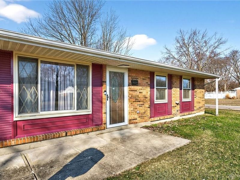 1373 Rawlings Drive, Fairborn, OH 45324 Photo 3