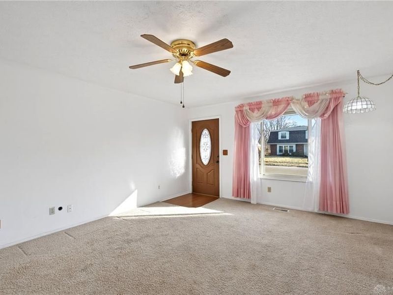 1373 Rawlings Drive, Fairborn, OH 45324 Photo 7