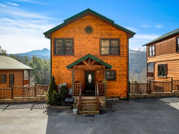 856 Resort Way, Gatlinburg, TN 37738