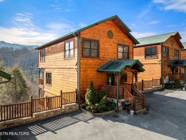 856 Resort Way, Gatlinburg, TN 37738