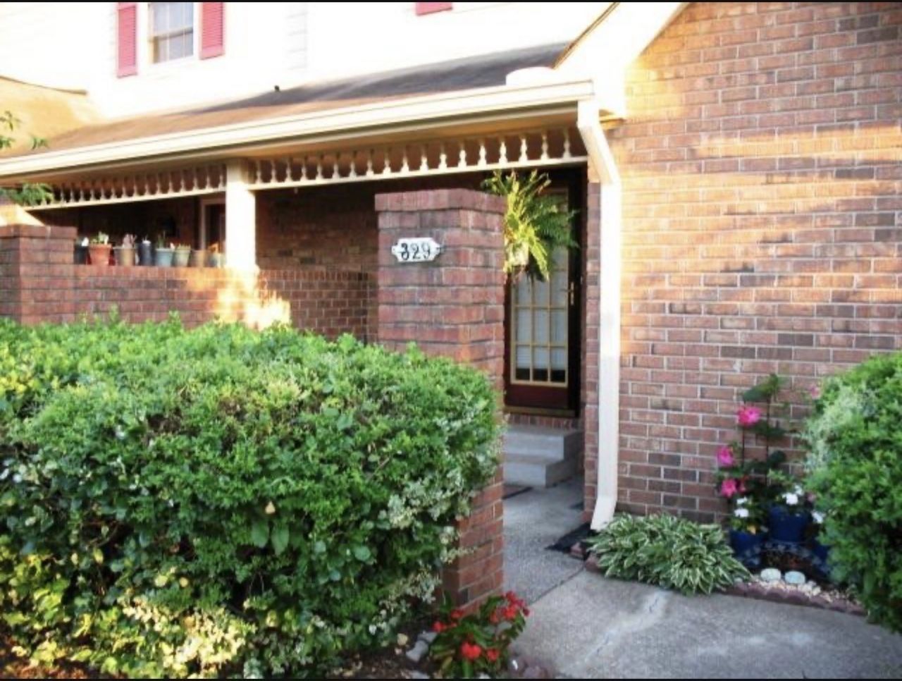 329 Hickory Pl , Nashville, TN 37214 Main Photo