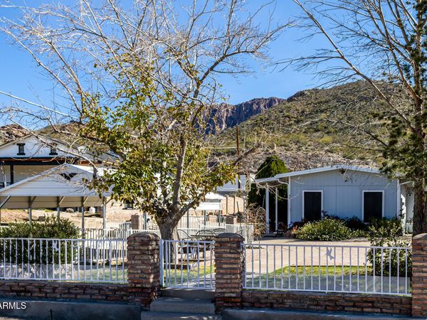94 W ARNETT Drive, Superior, AZ 85173