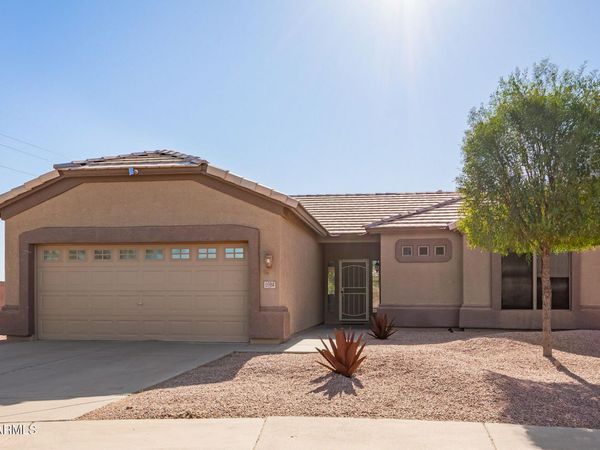 6984 S NEWPORT Court, Chandler, AZ 85249