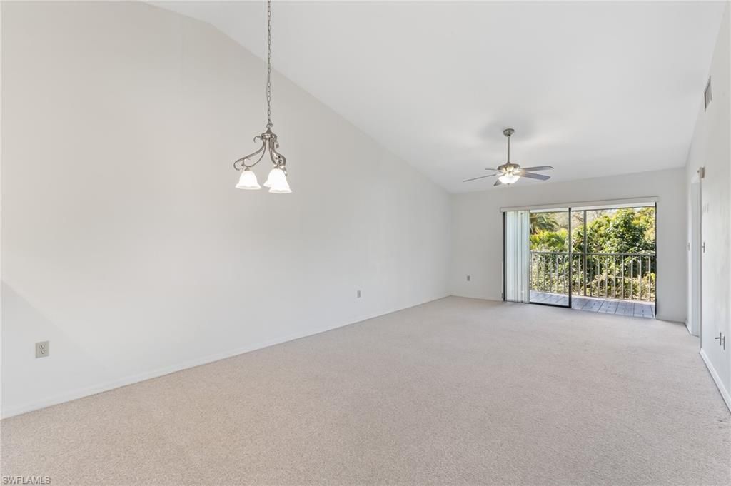 9305 Lake Park Dr, Unit 204, Fort Myers, FL 33919 Photo
