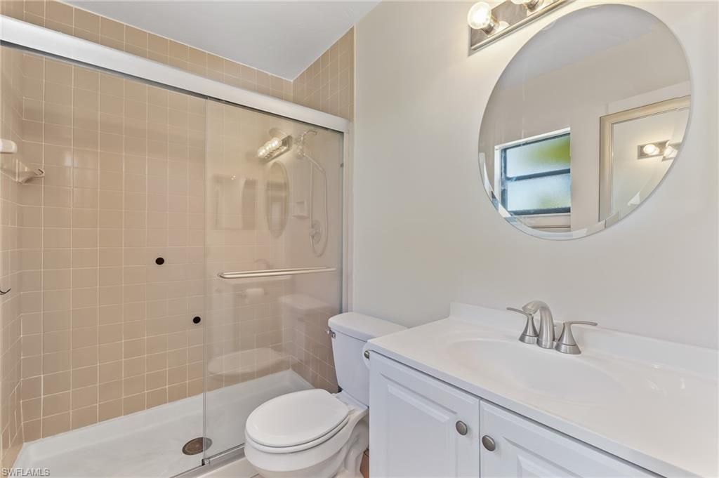 9305 Lake Park Dr, Unit 204, Fort Myers, FL 33919 Photo