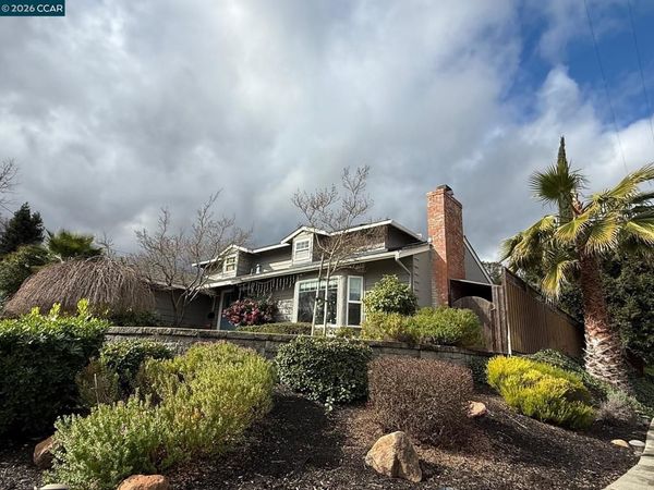 203 203 Virginia Cir, Martinez, CA 94553