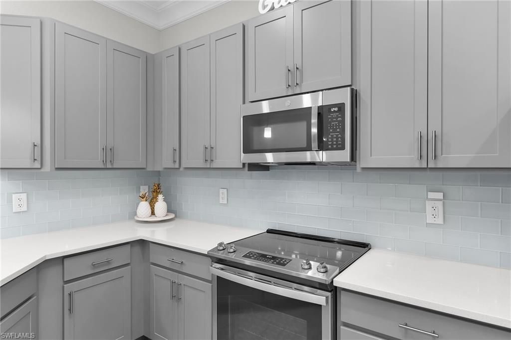 238 Indies Dr E, Unit 202, Naples, FL 34114 Photo