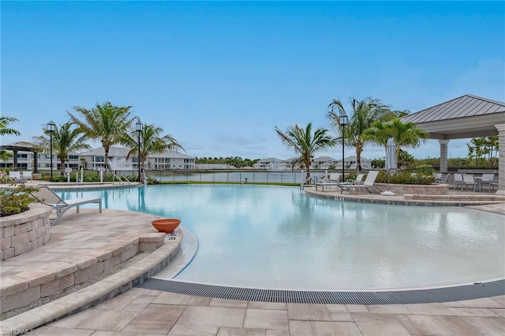 238 Indies Dr E, Unit 202, Naples, FL 34114 Photo