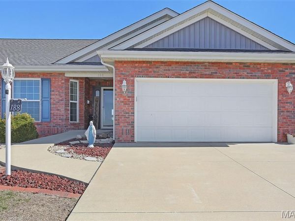 188 Bay Meadow Circle , Moro, IL 62067