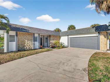 1688 Saint Clair AVE E, NORTH FORT MYERS, FL 33903