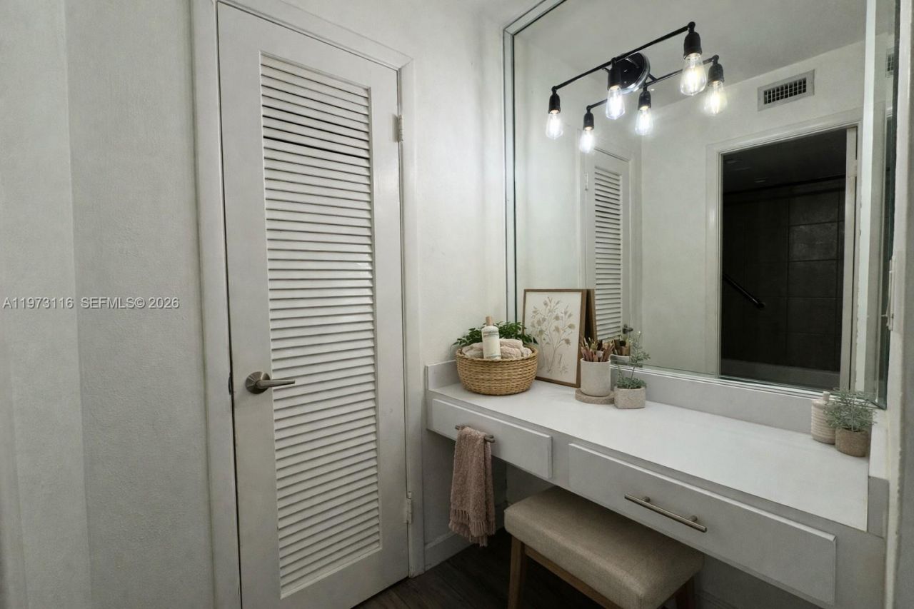 7450 Miami Lakes Dr , Unit C108, Miami Lakes, FL 33014 Photo