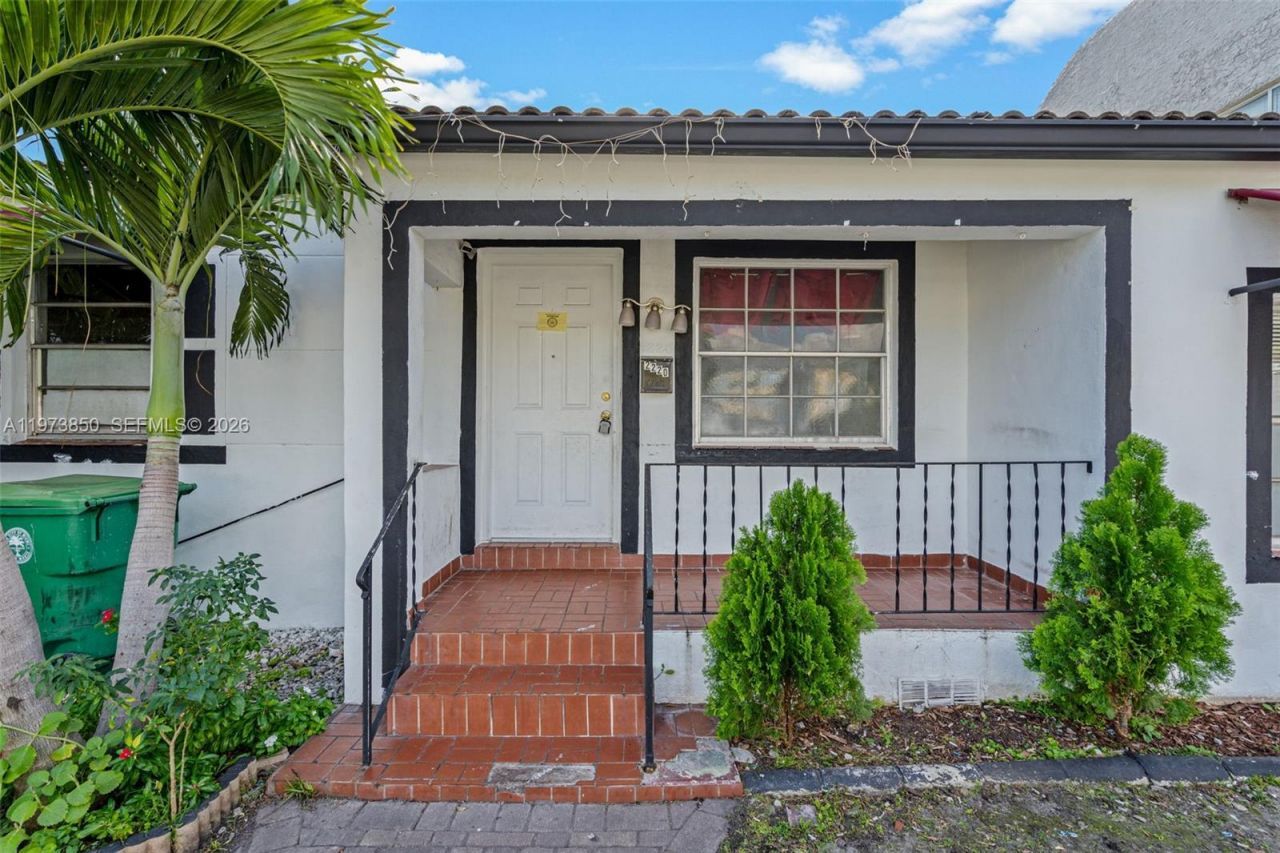 2220 SW 16th Ter, Miami, FL 33145 Photo