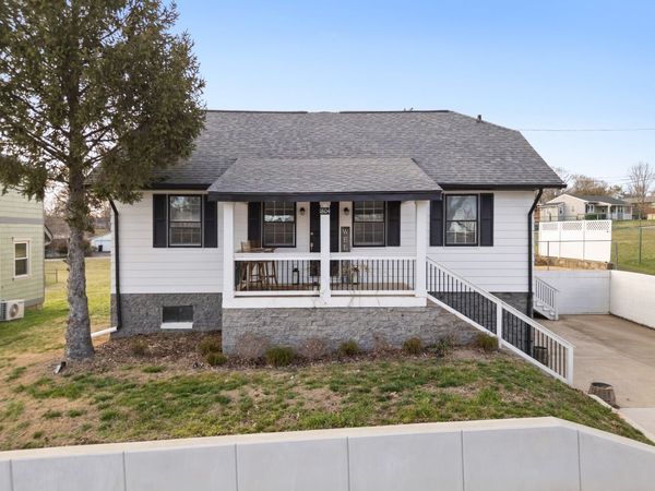 1804 Riverside Rd, Old Hickory, TN 37138