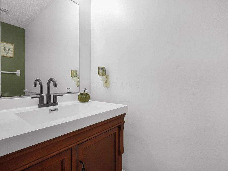 598 Jameson Street, Ashville, OH 43103 Photo 16