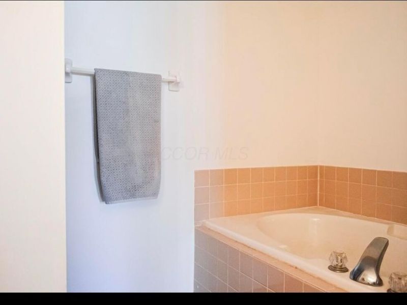 598 Jameson Street, Ashville, OH 43103 Photo 22