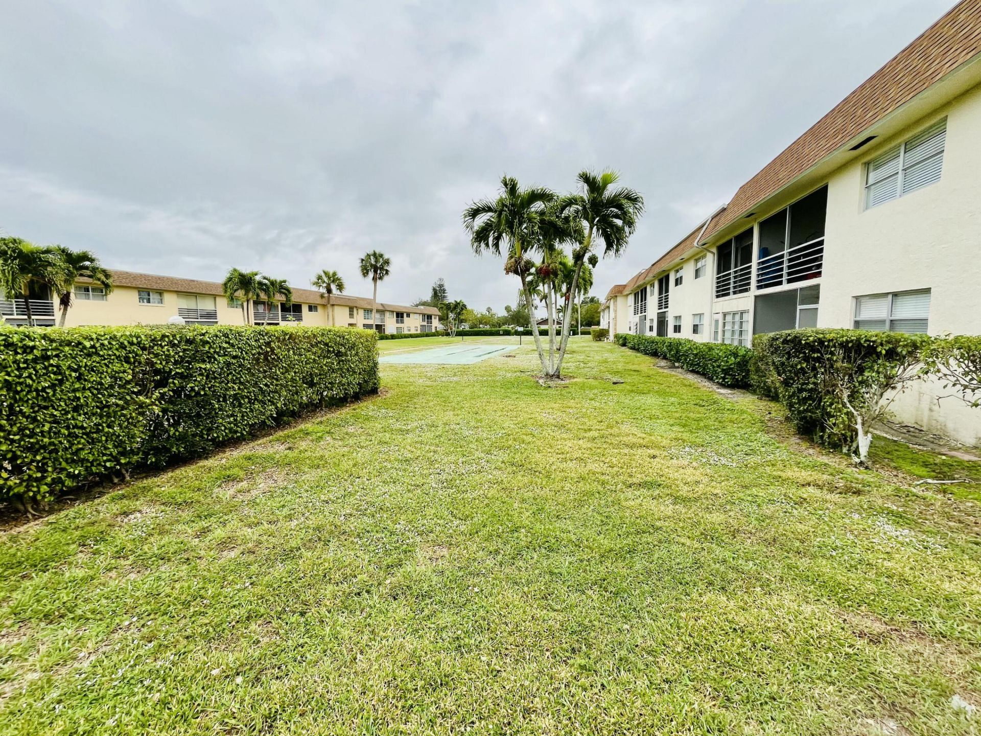 9911 Sandalfoot Boulevard, Unit 112, Boca Raton, FL 33428 Photo